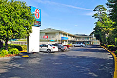 Motel 6 Charleston South