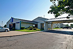 Motel 6 Shawnee