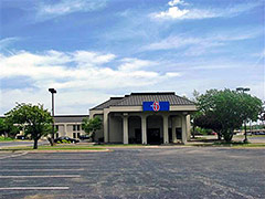 Motel 6 Quad City Airport