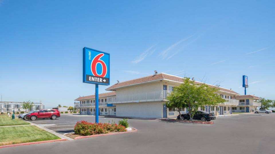 Motel 6 Ontario Ca 4th St