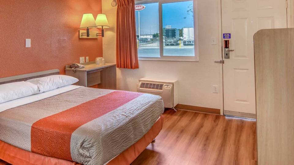 Motel 6 | Book Now and Save on Your Next Stay