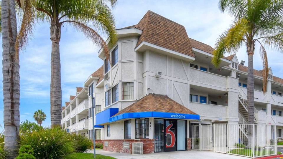 motel 6