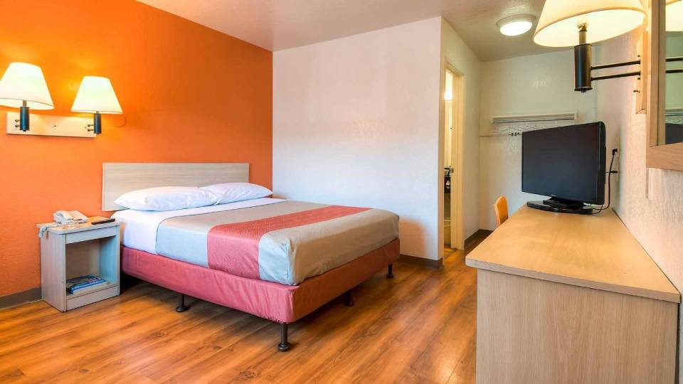 Motel 6 | Book Now and Save on Your Next Stay