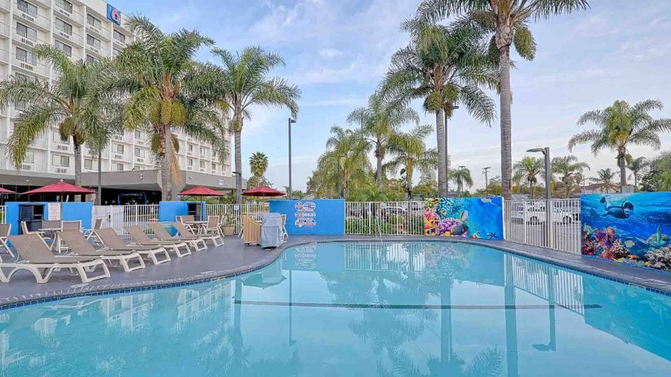 Hotel 6 clearance