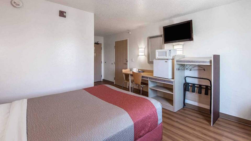 Motel 6 | Book Now and Save on Your Next Stay