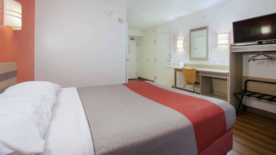 Motel 6 | Book Now and Save on Your Next Stay