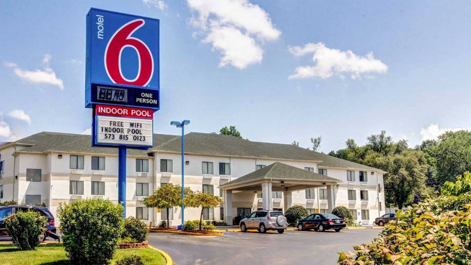 Motel 6 allow dogs top