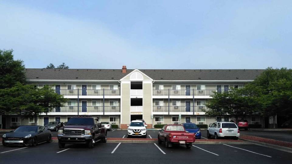 Studio 6 Greensboro Nc I 40 Hotel In Greensboro Nc Studio6 Com