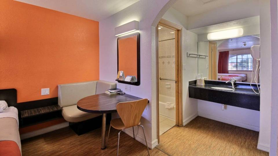 Motel 6 | Book Now and Save on Your Next Stay