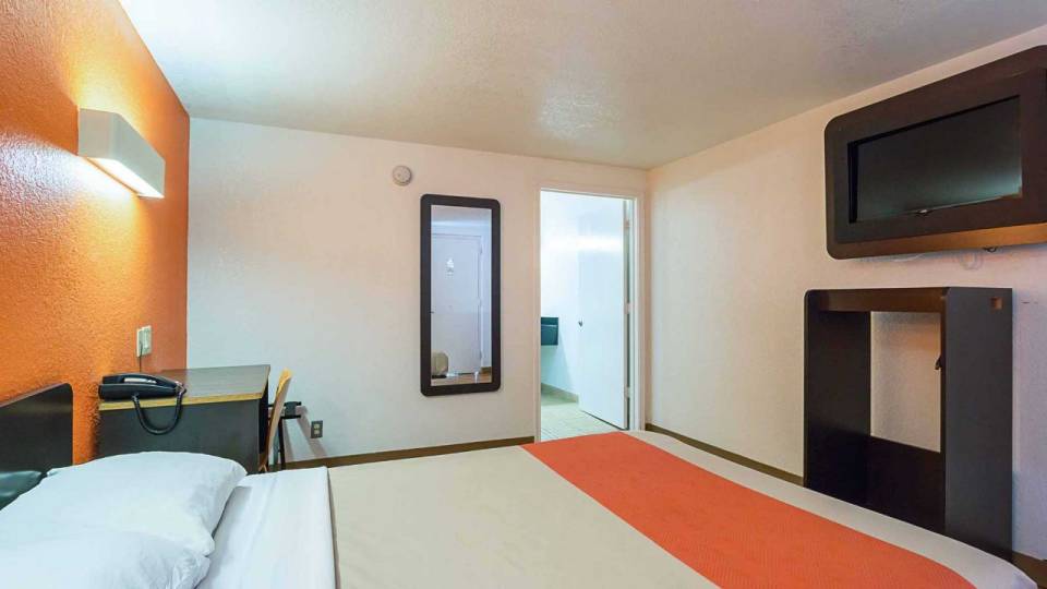 Motel 6 | Book Now and Save on Your Next Stay
