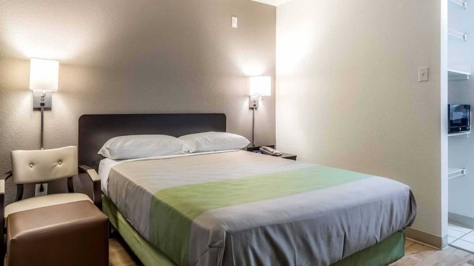 Motel 6 | Book Now and Save on Your Next Stay