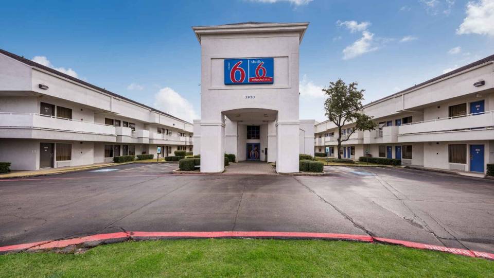 Motel 6 | Book Now and Save on Your Next Stay