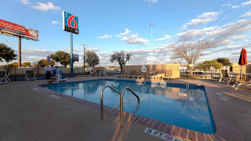 Motel 6 | Book Now and Save on Your Next Stay