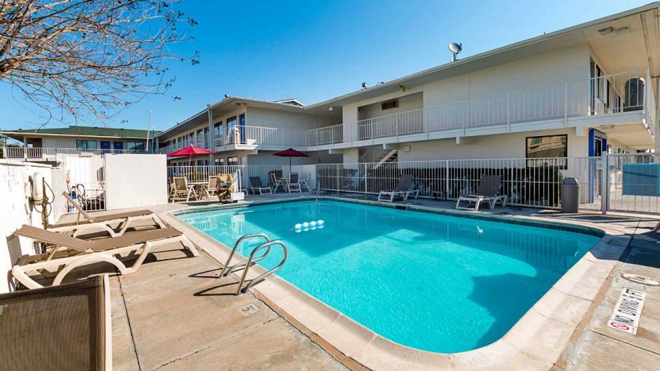 Motel 6 Mcallen Tx Hotel In Mcallen Tx Motel6 Com Motel 6 mcallen, tx in mcallen befindet sich in einer gegend, die unter anderem mit guten einkaufsmöglichkeiten punktet. motel 6 mcallen tx hotel in mcallen tx