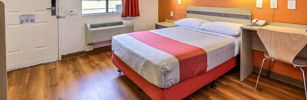 getBrandName() | Fremont, CA - North | Featured Guest Room