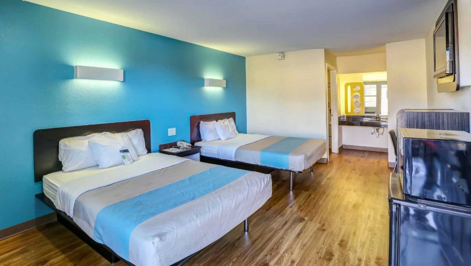 Motel 6 Dickson Budget Tennessee Motel