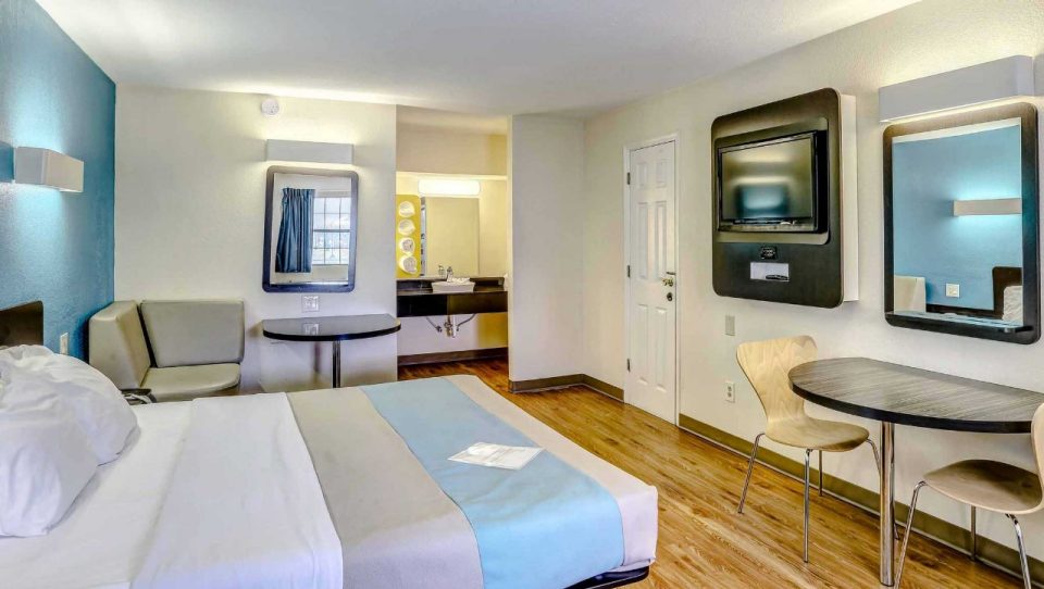 Motel 6 Dickson Budget Tennessee Motel